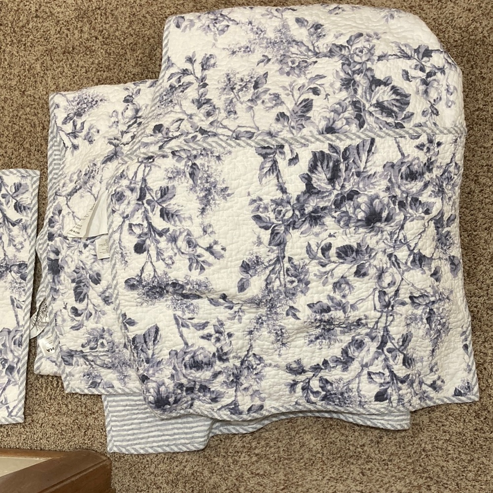 Sonoma king/California king quilt set